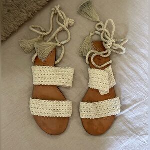 Schutz Zendy Crochet Sandal Cru